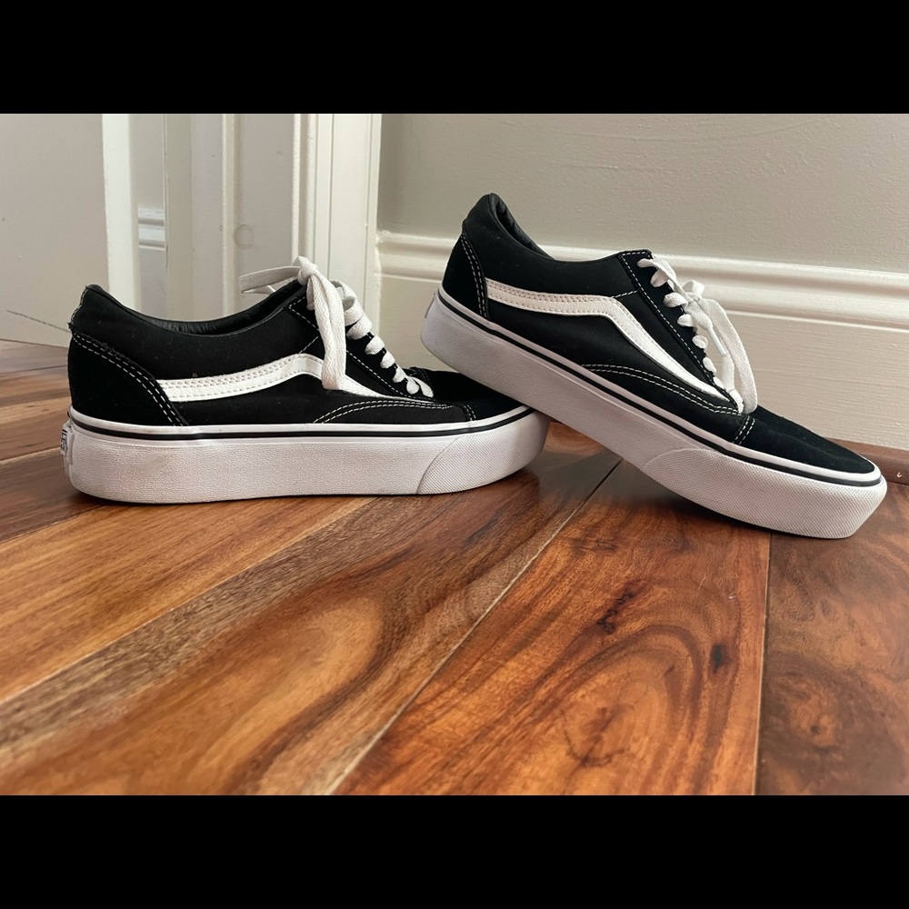 Women’s low top platform vans